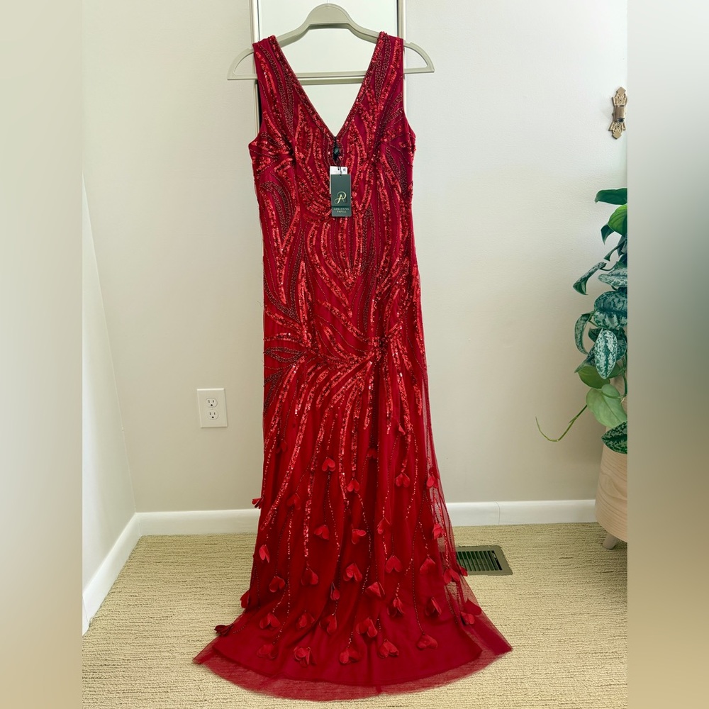 Adrianna Papell Cranberry Beaded / Sequin V-Neck Gown NWT ❤️✨✨